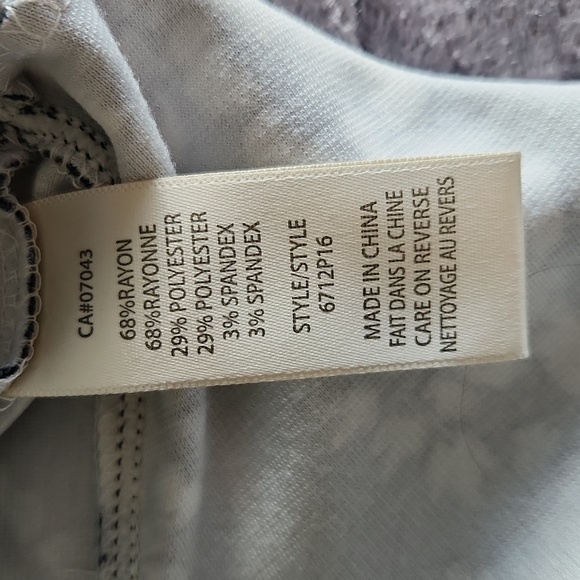 Max Studio women's size M-L floral skirt - Picture 4 of 5